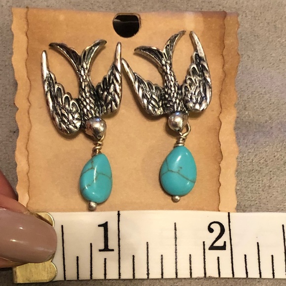 Dove Turquoise Stone Drop Earrings- NWOT - Picture 5 of 6